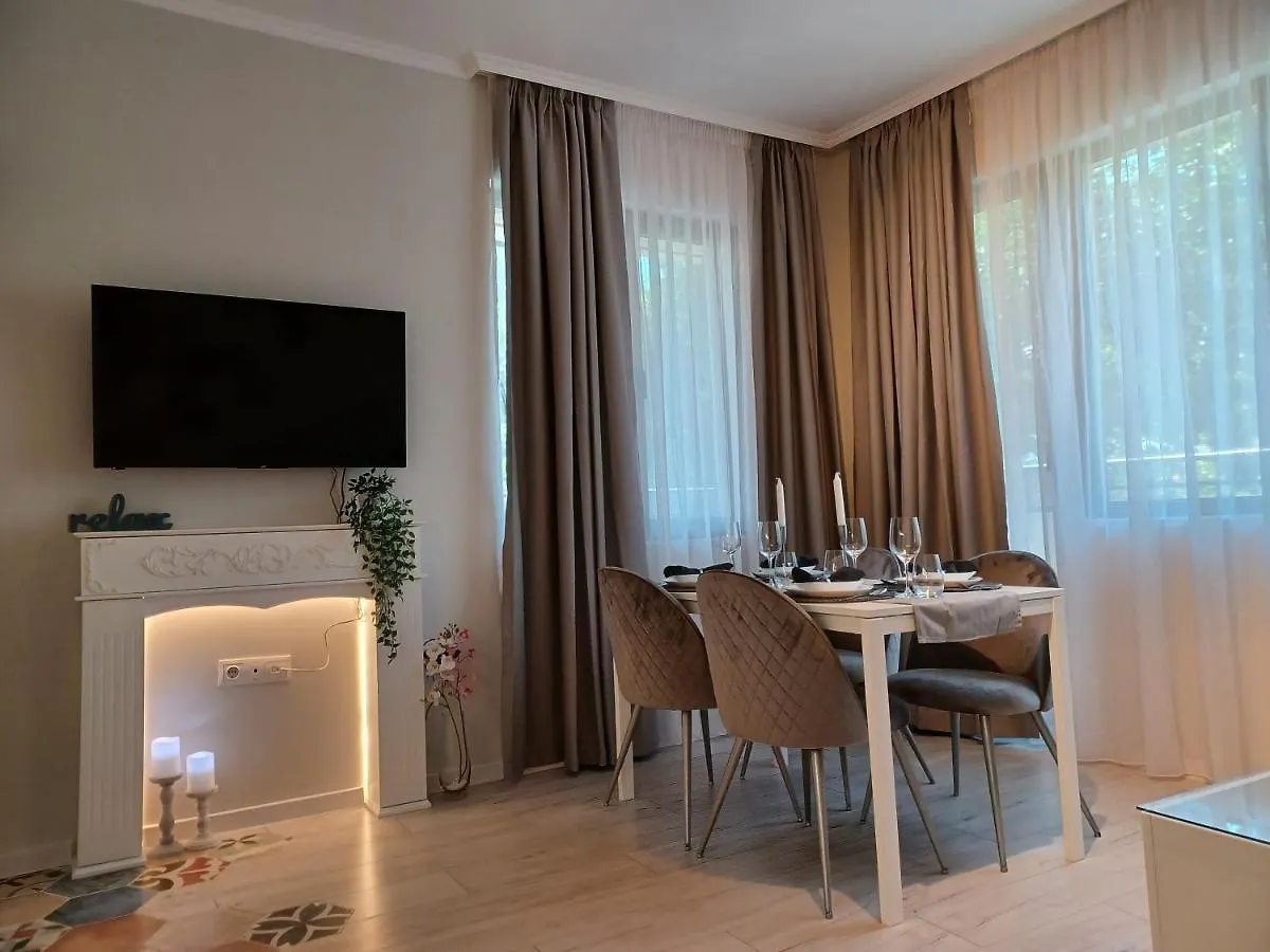 Tara Deluxe Apartment ヴァルナ